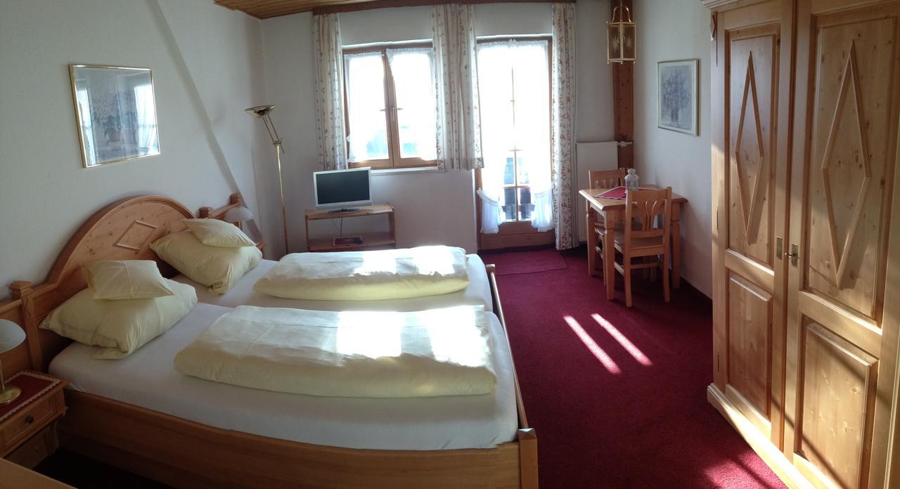 Hotel Maier Garni Гармиш-Партенкирхен Екстериор снимка